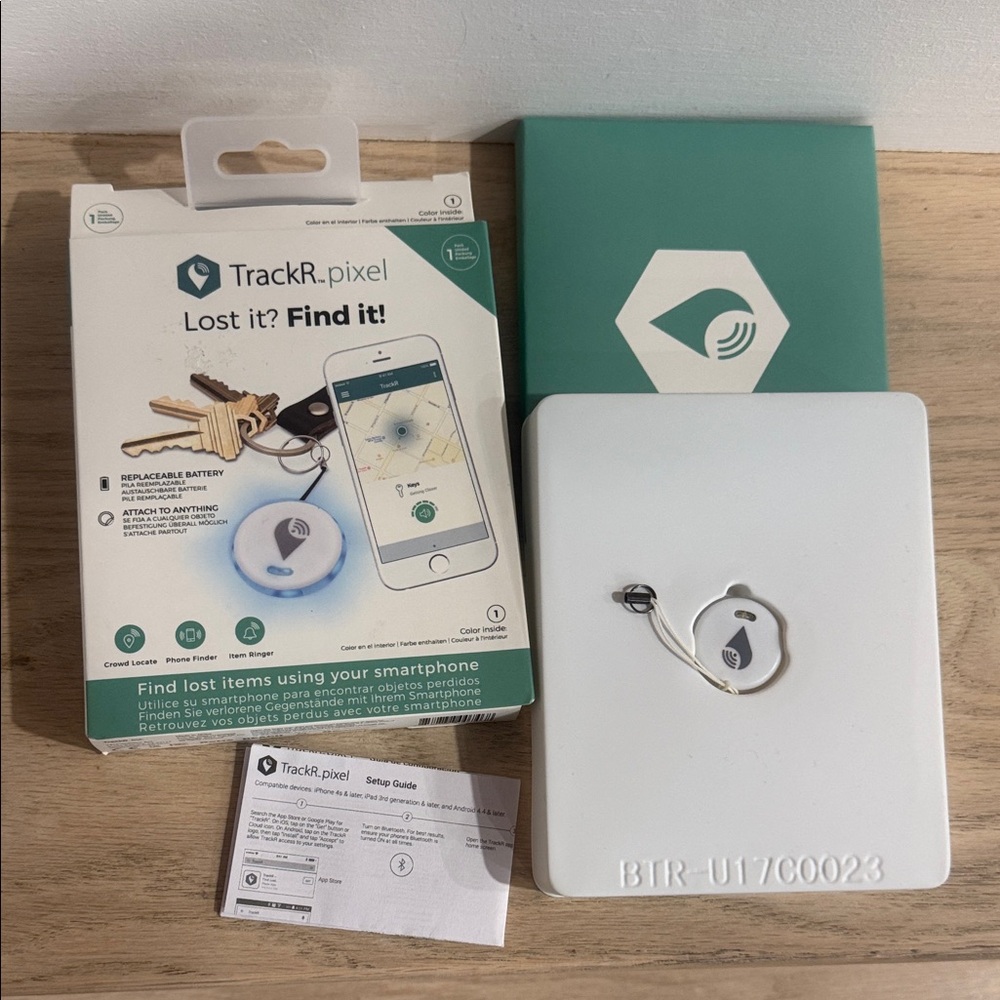 TrackR Pixel Bluetooth Tracker